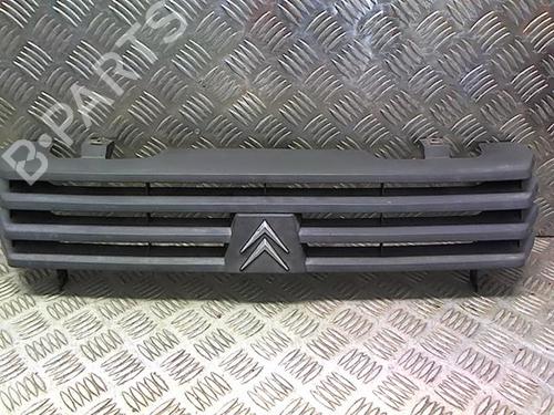 Used Grille CITROËN C15 Box Body/MPV (VD_) 1.9 D (60 hp) 23049806