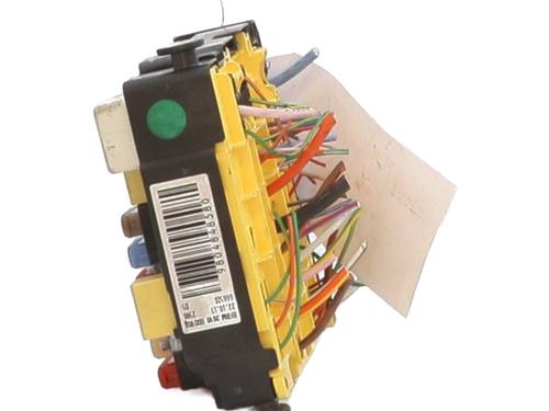 Fuse box CITROËN C4 Picasso II 1.6 HDi / BlueHDi 115 | BP30788048E1