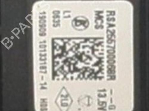 Used Left front window switch Left front window switch RENAULT ZOE (BFM_) [2012-2026] 33457841 33457841