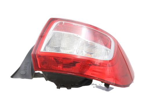 right-taillight-dacia-sandero-ii-2012-38034459 main image