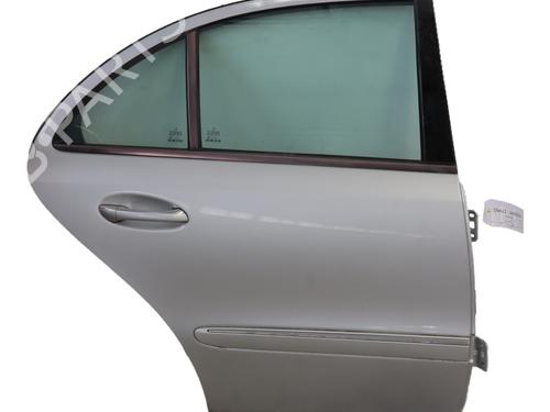 Dør høyre bak MERCEDES-BENZ E-CLASS (W211) E 280 CDI (211.020) (190 hp) 28353699