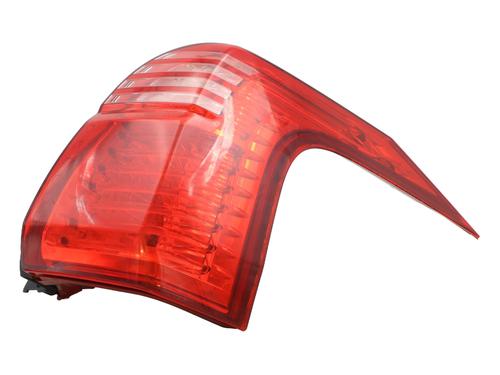 Used Right taillight PEUGEOT 5008 (0U_, 0E_) 1.6 HDi (110 hp) 32171144