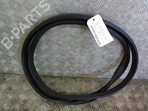 Used Rubber door seal RENAULT CAPTUR II (HF_) [2020-2025]  23840712