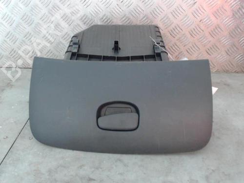 Used Glove box RENAULT CLIO IV (BH_) 0.9 TCe 90 (BHNF, BHMA, BHMH, BHJK, BHJR) (90 hp) 24661719