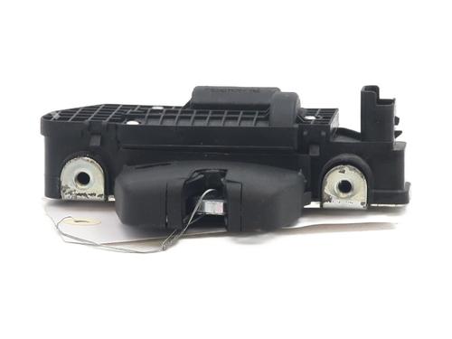 Used Tailgate lock Tailgate lock 33024084 33024084