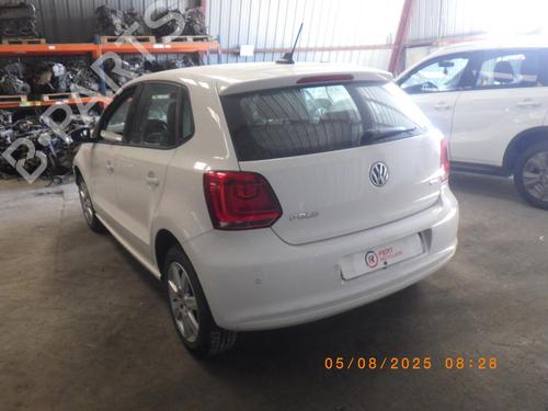 Used Left taillight VW POLO V (6R1, 6C1) 1.2 TDI (75 hp) 29359873