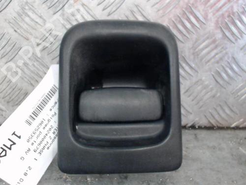 Used Front left exterior door handle RENAULT MASTER II Van (FD) 2.8 dTI (114 hp) 26176837
