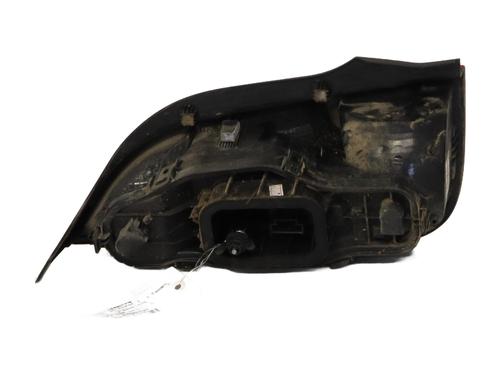 right-taillight-vw-up-121-122-bl1-bl2-bl3-123-2011-23839343 main image