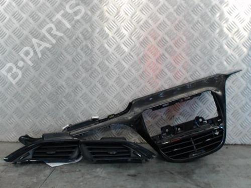 Used Air vent PEUGEOT 208 I (CA_, CC_) 1.4 HDi (68 hp) 27633427