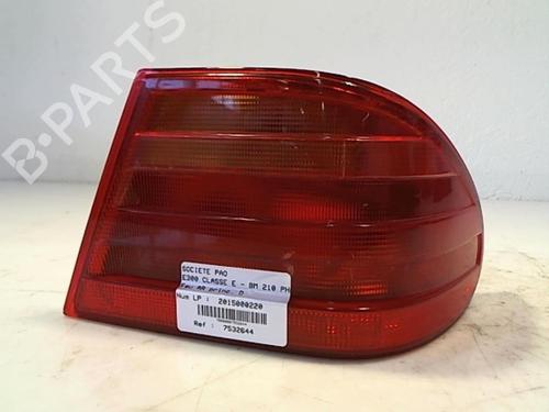 Used Right taillight Right taillight MERCEDES-BENZ E-CLASS (W210) E 300 Turbo-D (210.025) (177 hp) 23049883 23049883