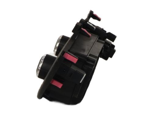 Climate control TOYOTA YARIS (_P13_) 1.5 Hybrid (NHP130_, NHP130) | BP23839331I5 