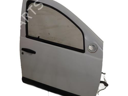 right-front-door-dacia-sandero-2008-33416937 main image