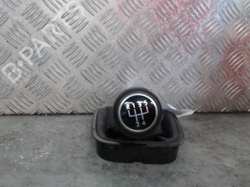Used Gear lever VW POLO V (6R1, 6C1) 1.2 (70 hp) 26171781