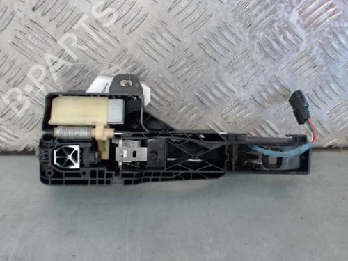 front-right-exterior-door-handle-renault-megane-iv-hatchback-b9amn_-2015-29070840 main image