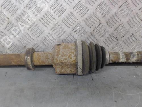 Used Right front driveshaft Right front driveshaft RENAULT MASTER II Van (FD) 2.5 dCi (FD02) (101 hp) 30592132 30592132