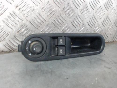 Left front window switch RENAULT TWINGO III (BCM_, BCA_) 1.0 SCe 65 (BCMJ) | BP30159226I27