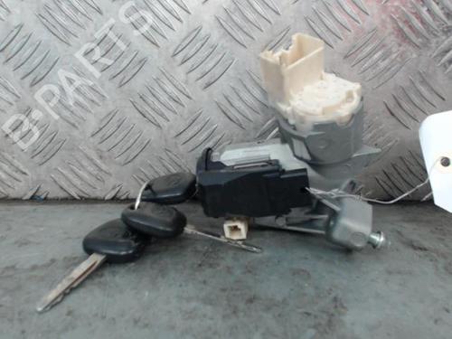 Used Ignition barrel TOYOTA YARIS (_P9_) 1.0 VVT-i (KSP90_, KSP90R) (69 hp) 26326369
