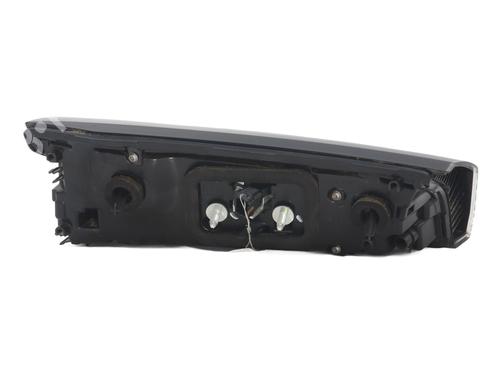 Used Right tailgate light Right tailgate light PEUGEOT 2008 II (UD_, US_, UY_, UJ_, UR_, UC_) 1.2 PureTech 130 (USHNS, URHNS) (130 hp) 32998910 32998910