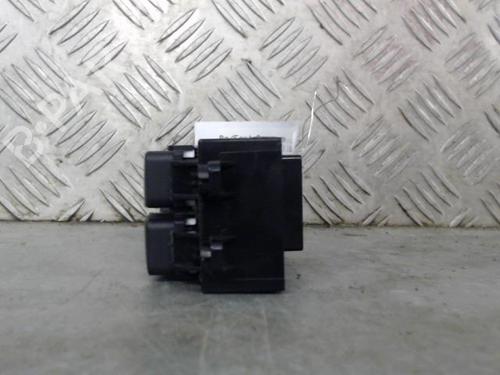 Left front window switch KIA CEE'D (JD) 1.0 T-GDI | BP25726043I27 - Image 3