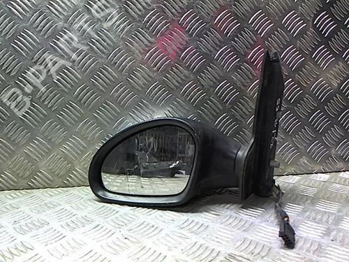Used Right mirror Right mirror 23049982 23049982
