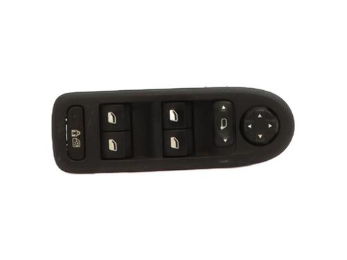 BP30000491I27 main image