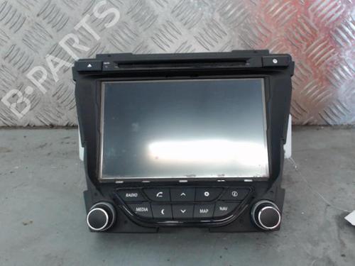 Used Radio HYUNDAI i40 I CW (VF) 1.7 CRDi (136 hp) 28058918