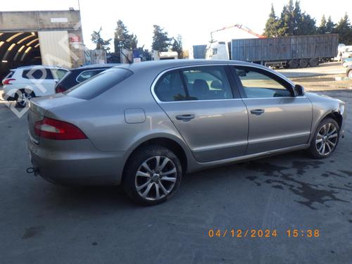 right-front-door-skoda-superb-ii-3t4-2008-2009-2010-2011-2012-2013-2014-2015-23836029 main image