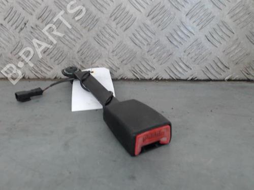 Used Seat buckle RENAULT CLIO III (BR0/1, CR0/1) 1.5 dCi (88 hp) 28496923