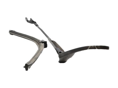 Used Front windshield wiper arm Front windshield wiper arm 37750506 37750506