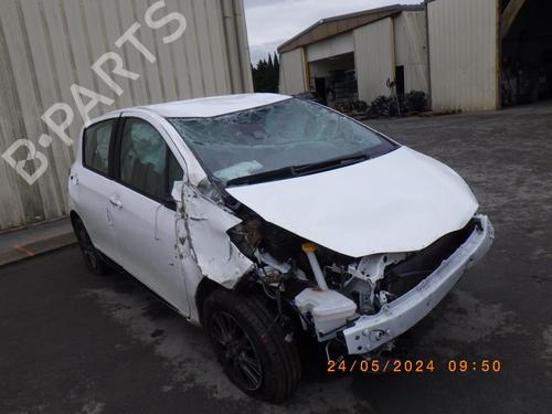 Used Parts TOYOTA YARIS (_P13_)  1.5 Hybrid (NHP130_, NHP130)  4474182