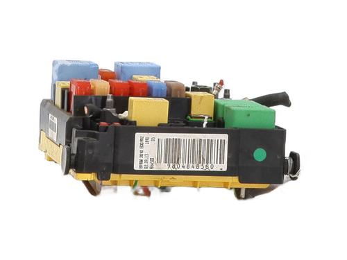 Fuse box PEUGEOT 308 II (LB_, LP_, LW_, LH_, L3_) 1.2 VTi 72 | BP32343151E1