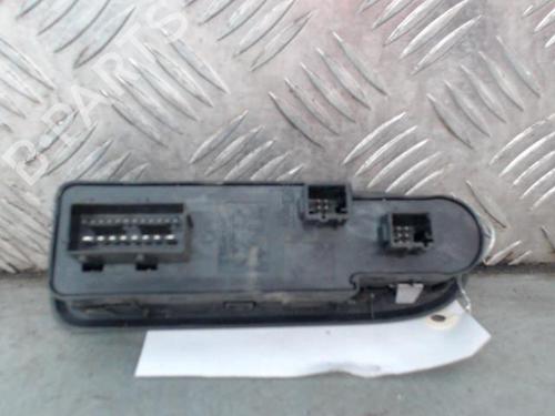 Left front window switch CITROËN C5 III (RD_) 1.6 HDi 110 (RD9HZC) | BP26242229I27 - Image 2