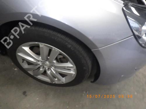 Used Wheel arch PEUGEOT 308 II (LB_, LP_, LW_, LH_, L3_) 1.6 BlueHDi 120 (120 hp) 30198564