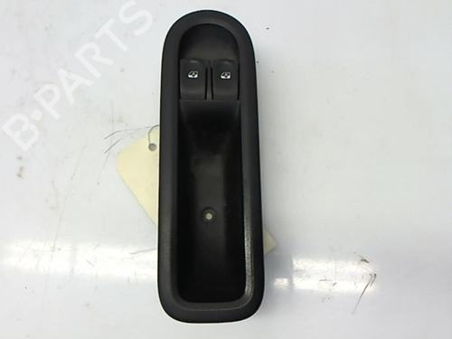 Used Switch RENAULT CLIO III (BR0/1, CR0/1) 1.5 dCi (C/BR0G, C/BR1G) (68 hp) 23836527