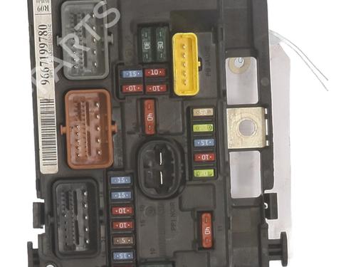 Used Fuse box Fuse box PEUGEOT 207 (WA_, WC_) 1.6 HDi 110 (112 hp) 32735310 32735310