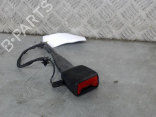 Used Seat buckle AUDI Q2 (GAB, GAG) 30 TDI (115 hp) 30180493