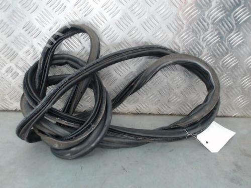 rubber-door-seal-vw-golf-plus-v-5m1-521-2004-2005-2006-2007-2008-2009-2010-2011-2012-2013-33615353 main image
