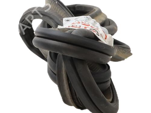 Used Rubber door seal Rubber door seal MINI MINI COUNTRYMAN (R60) Cooper D (112 hp) 36413086 36413086