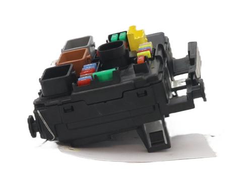 Used Fuse box Fuse box CITROËN C3 II (SC_) 1.2 VTi 82 (82 hp) 32782231 32782231