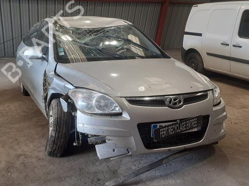 Used Parts HYUNDAI i30 (FD) 1.6 CRDi 4935837