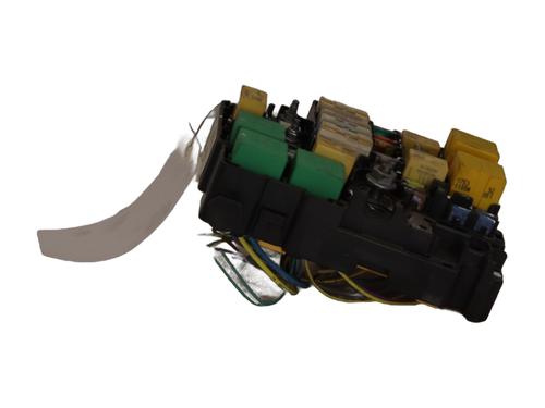 Fuse box PEUGEOT 208 I (CA_, CC_) 1.2 VTI 82 | BP23052438E1 