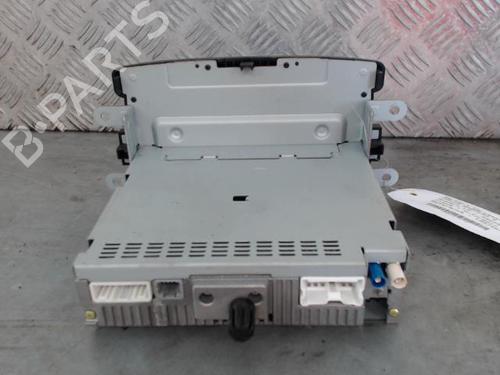 Used Radio Radio DACIA SANDERO II TCe 90 (B8M1, B8MA, B8AC) (90 hp) 25748411 25748411