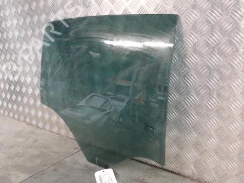 rear-right-door-window-renault-megane-iv-hatchback-b9amn_-2015-24517386 main image