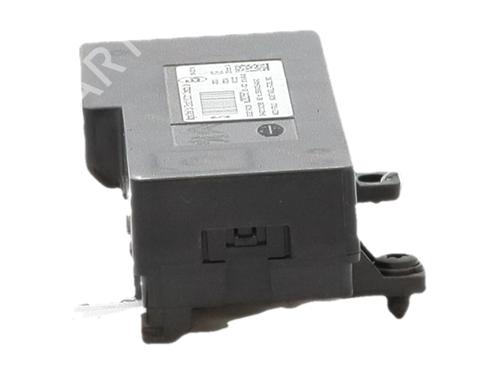 Used Electronic module Electronic module PEUGEOT 3008 II SUV (MC_, MR_, MJ_, M4_) 1.5 BlueHDi 130 (131 hp) 34523561 34523561