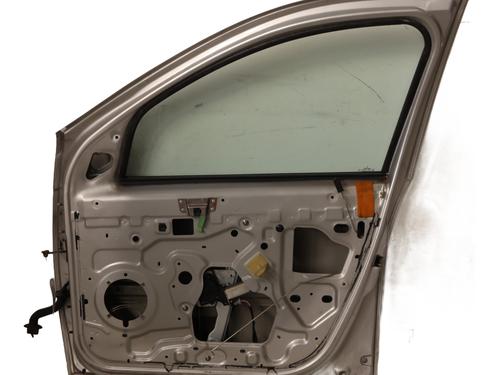 right-front-door-dacia-sandero-2008-23840074 main image