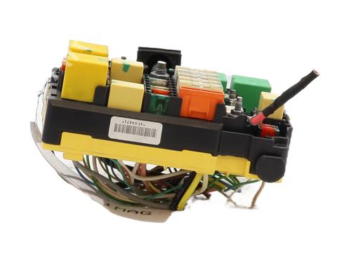 Fuse box PEUGEOT 208 I (CA_, CC_) 1.6 HDi | BP31582551E1 