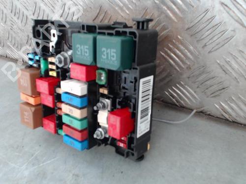 Used Fuse box Fuse box CITROËN C3 III (SX) 1.2 PureTech 82 (83 hp) 29184800 29184800