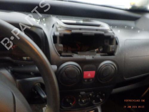 Radio CITROËN NEMO Box Body/MPV (AA_) 1.4 HDi | BP23838214E6 - Image 16