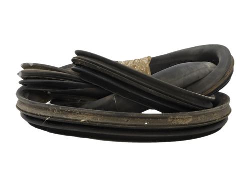 rubber-door-seal-renault-clio-iv-bh_-2012-2013-2014-2015-2016-2017-2018-2019-2020-2021-36394349 main image