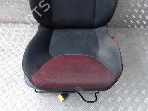 Used Right front seat Right front seat RENAULT CLIO IV (BH_) 1.5 dCi 75 (75 hp) 23048231 23048231
